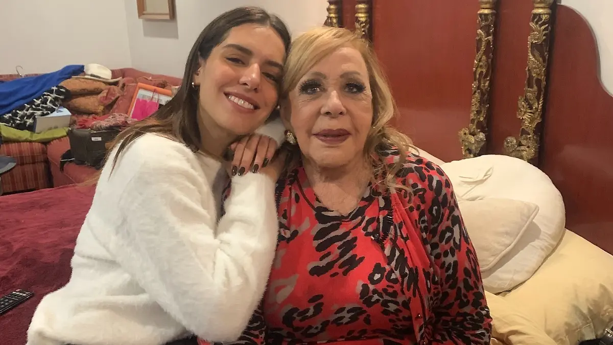 Camila Valero despide a su bisabuela Silvia Pinal